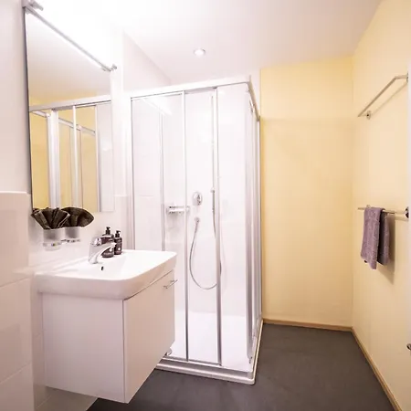 Chasa Bazzell Lägenhet Ftan