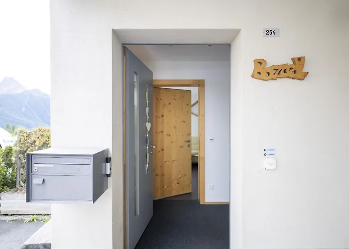 Chasa Bazzell Apartamento Ftan