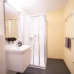 Chasa Bazzell شقة فتان
